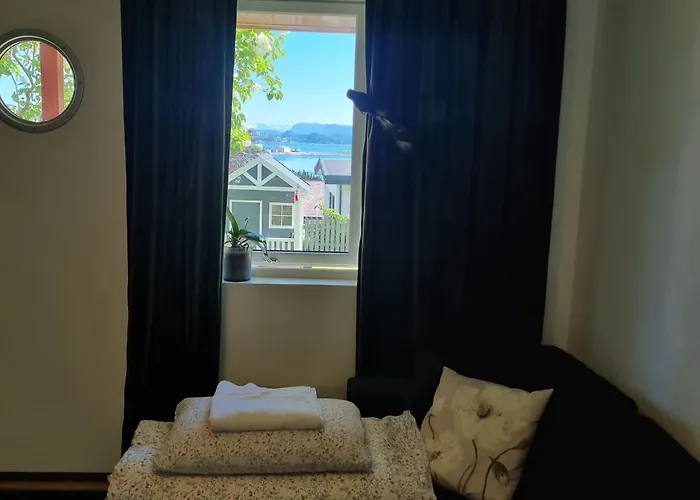 Апартаменты Near Center / Free P Олесунн